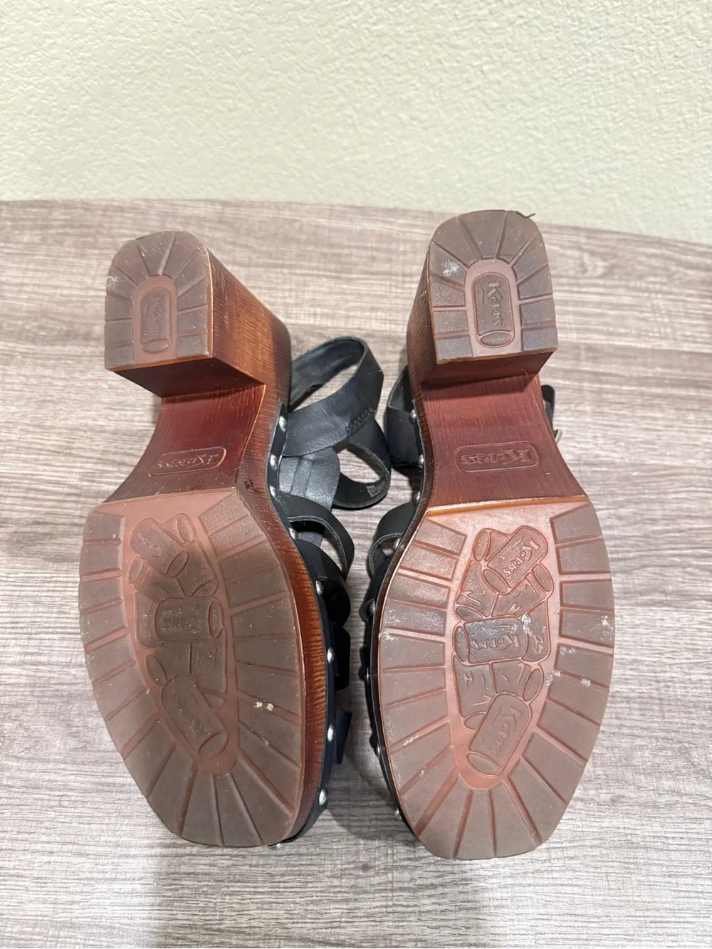 Korks Black Leather Fisherman Platform Sandals